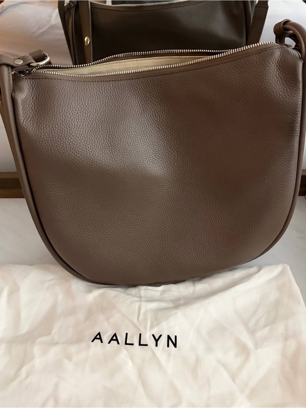 Aallyn Marley Hobo bag - Picture 2 of 2